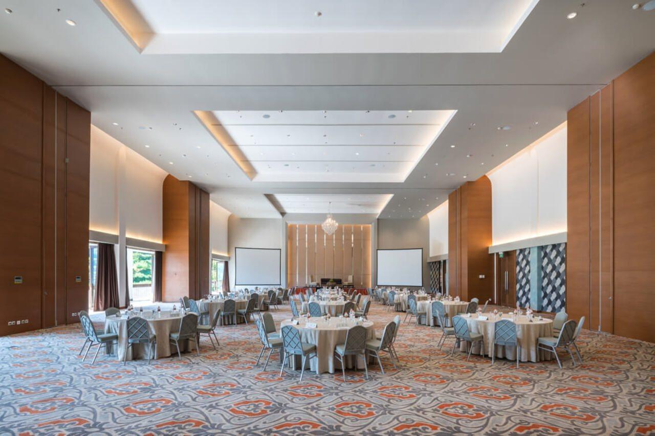 The Botanica Sanctuary Hotel Puncak Luaran gambar The Grand Ballroom