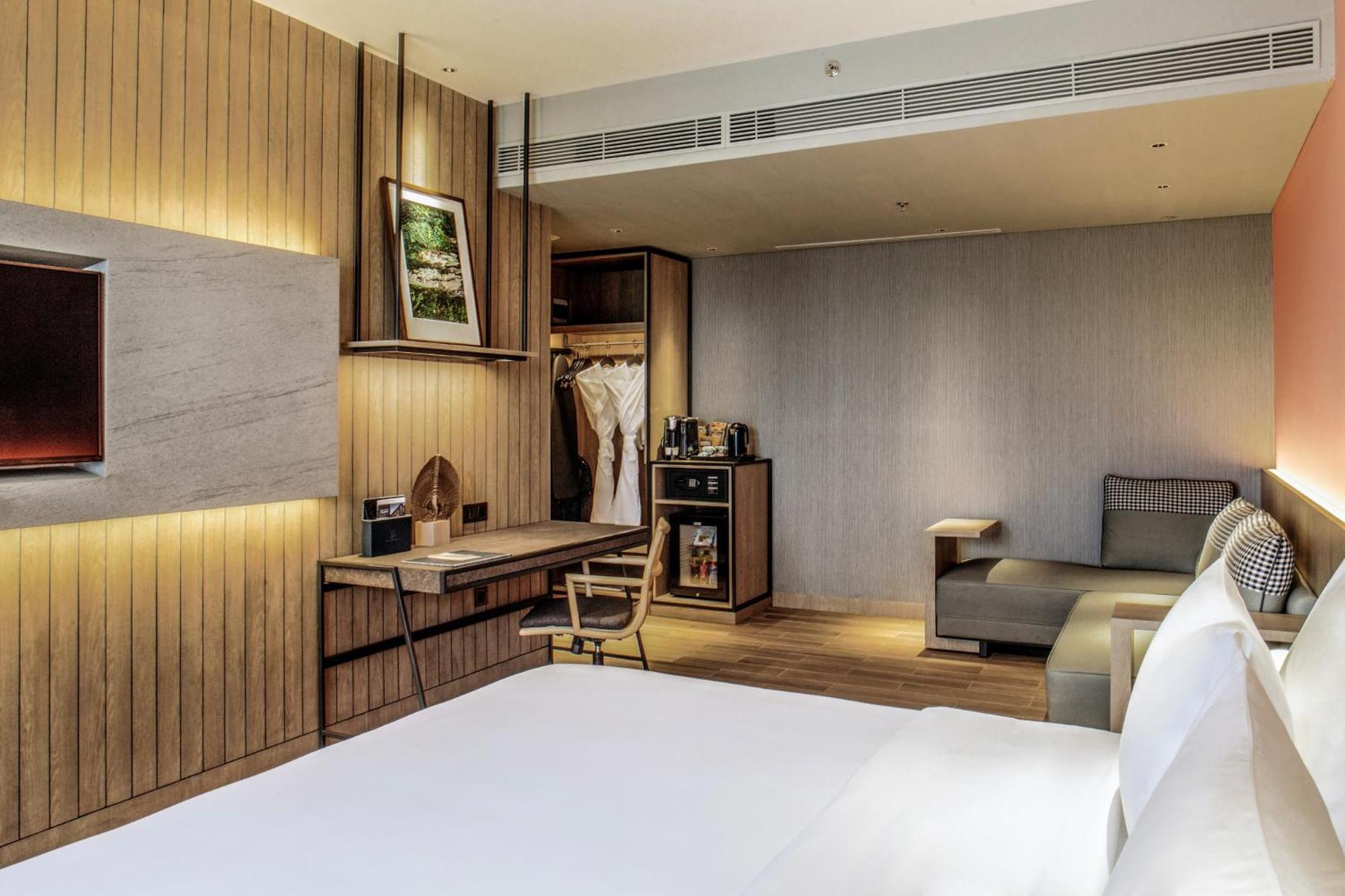 The Botanica Sanctuary Hotel Puncak Bilik gambar Deluxe Room